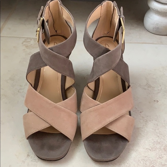 Clarks Shoes - Clark’s Ysabelle Jules suede wedge sandal